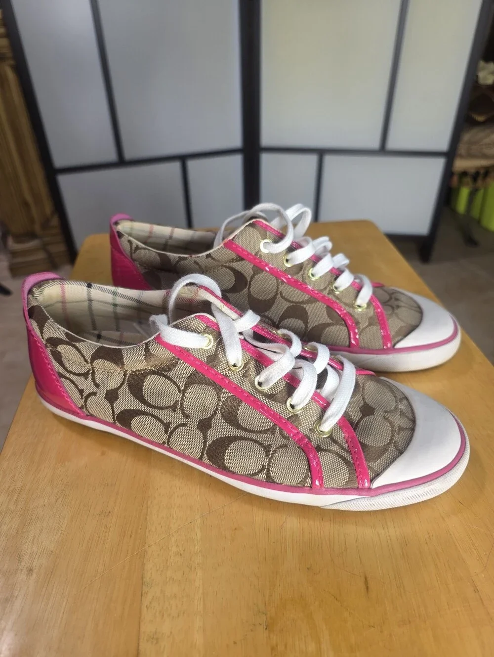 Classic Coach Women Low-Top Tennis Sneakers Brown & Pink Size 11